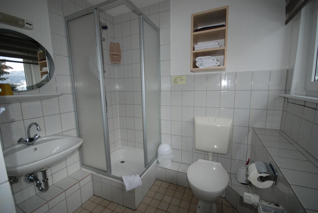 Pension Haus Am Hirschsprung فيلنغن المظهر الخارجي الصورة